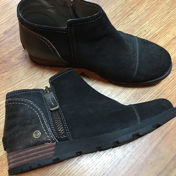 sorel women's low boots